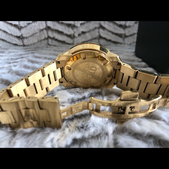 Gold Movado watch - Picture 4 of 5